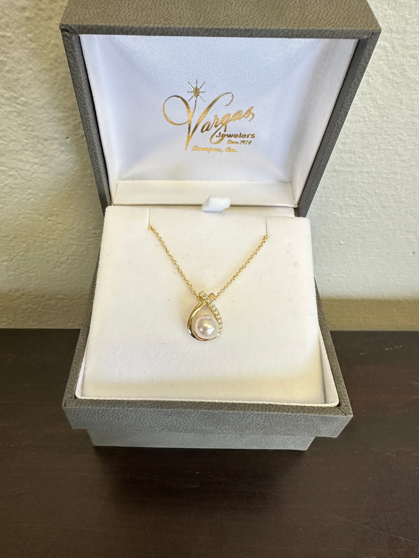 Cultured Pearl with Diamond Pendant