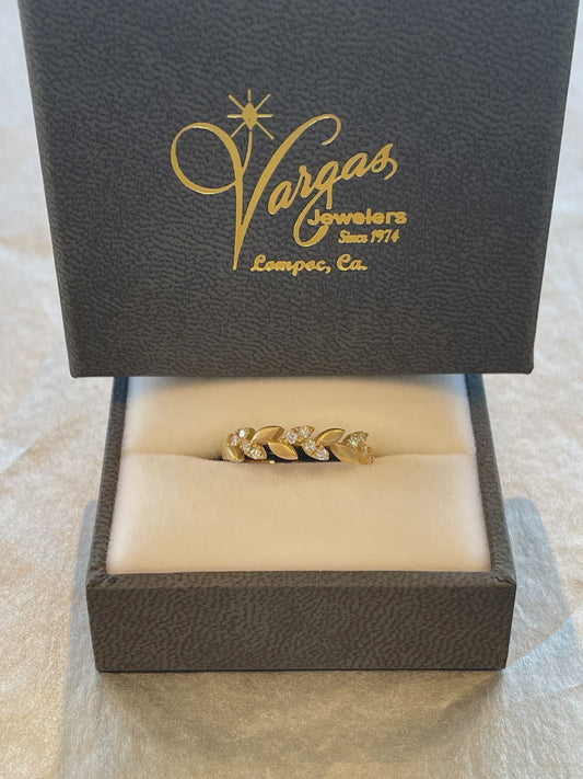 0.15CTW Round Brilliant Cut Diamond 14KT Yellow Gold Leaf Alternating Brushed / Diamond Stackable Band