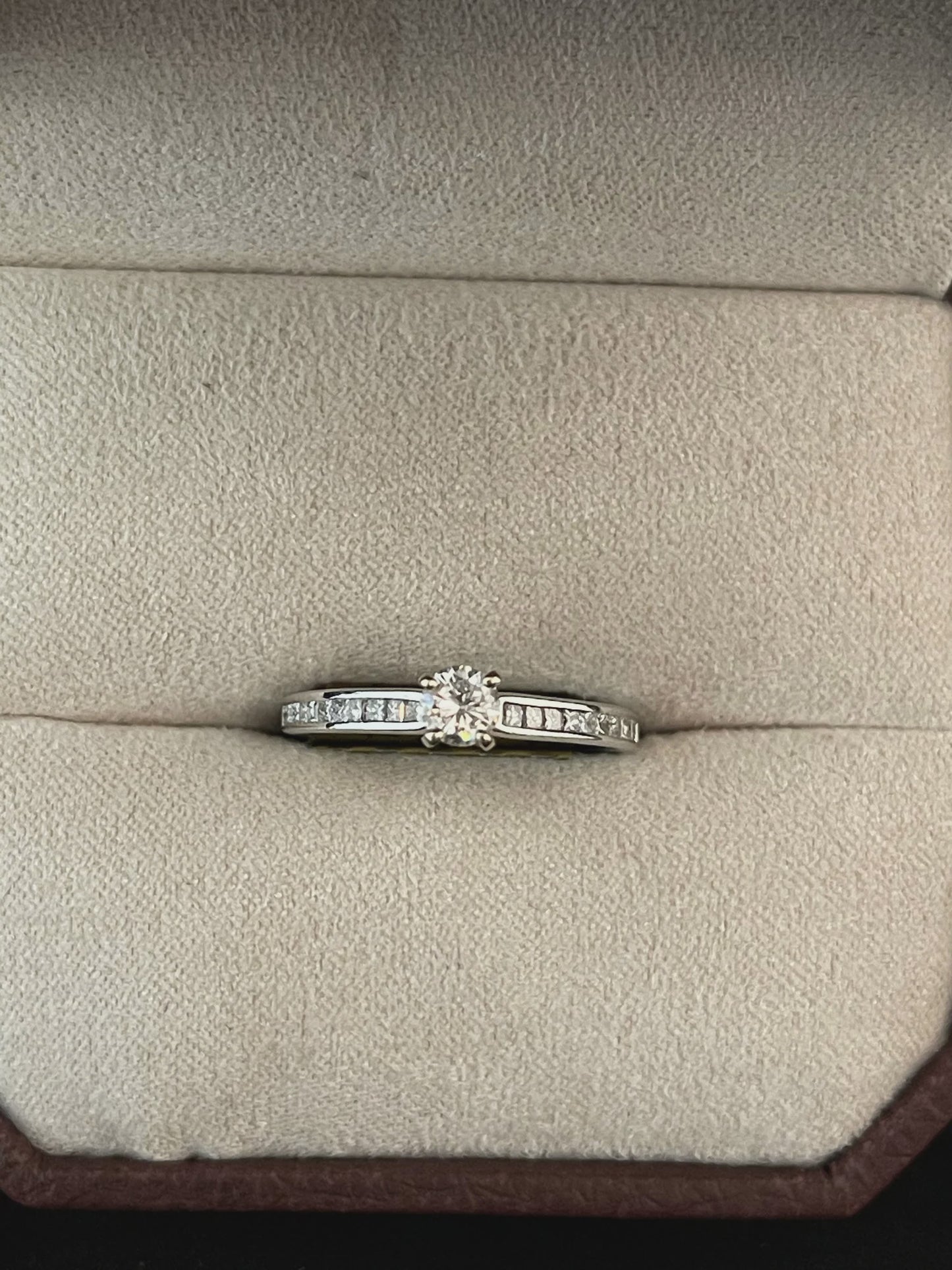 1/3CTW Round Brilliant Cut Diamond 14KT White Gold Engagement Ring