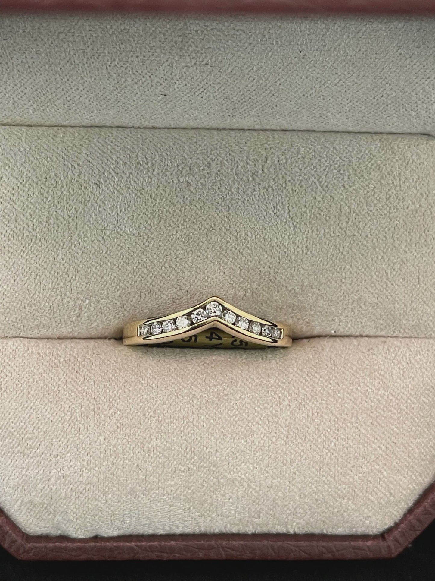 0.25CTW Round Brilliant Cut Diamond 14KT Yellow Gold Channel Set Chevron Band