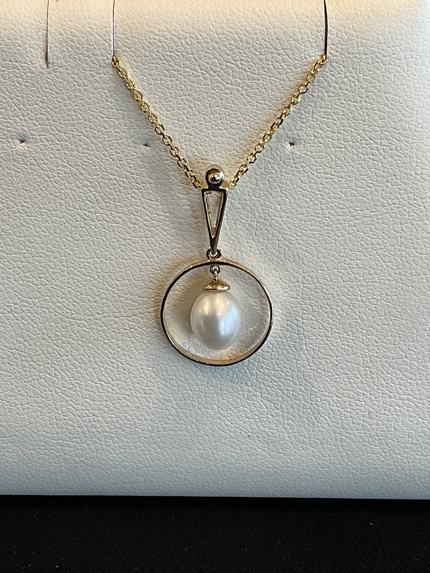 Freshwater Pearl Drop with Gold Polished Halo 14KT Yellow Gold Drop Necklace 18" 14KT Yellow Gold Chain