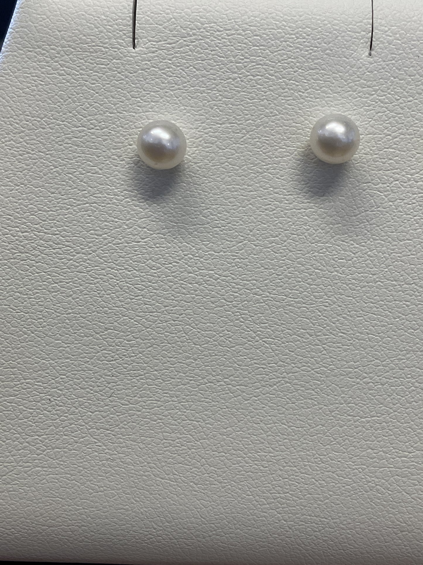 Fresh Water Pearl 14KT Yellow Gold Stud Earrings