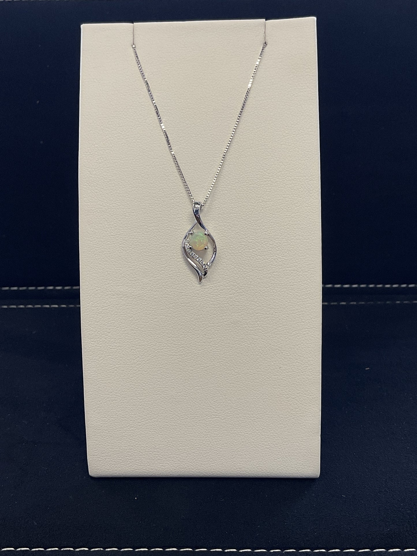 Round Opal W/Diamond Accents Fancy Pendant, 14WG, 18" Box Chain, YCH: Y370924PWOE , LITWC, (YI/IO)