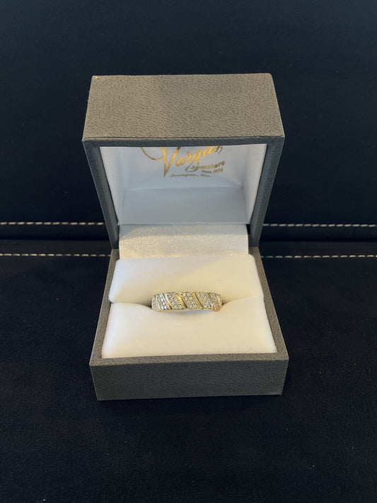 0.34CTW Round Brilliant Cut 2 Row Diagonal Diamond 14KT Yellow Gold Band
