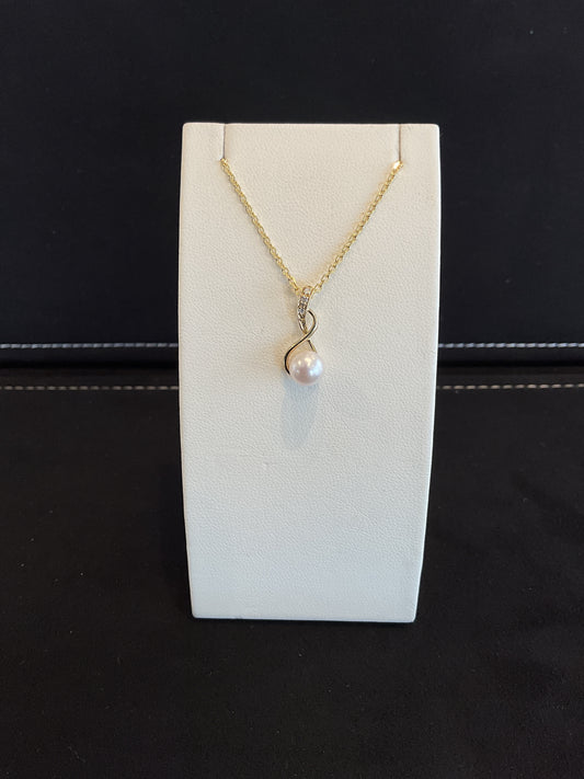 Cultured Pearl with Round Brilliant Cut Diamond Accent 14KT Yellow Gold Fancy Drop Necklace 18" 10KT Yellow Gold Chain
