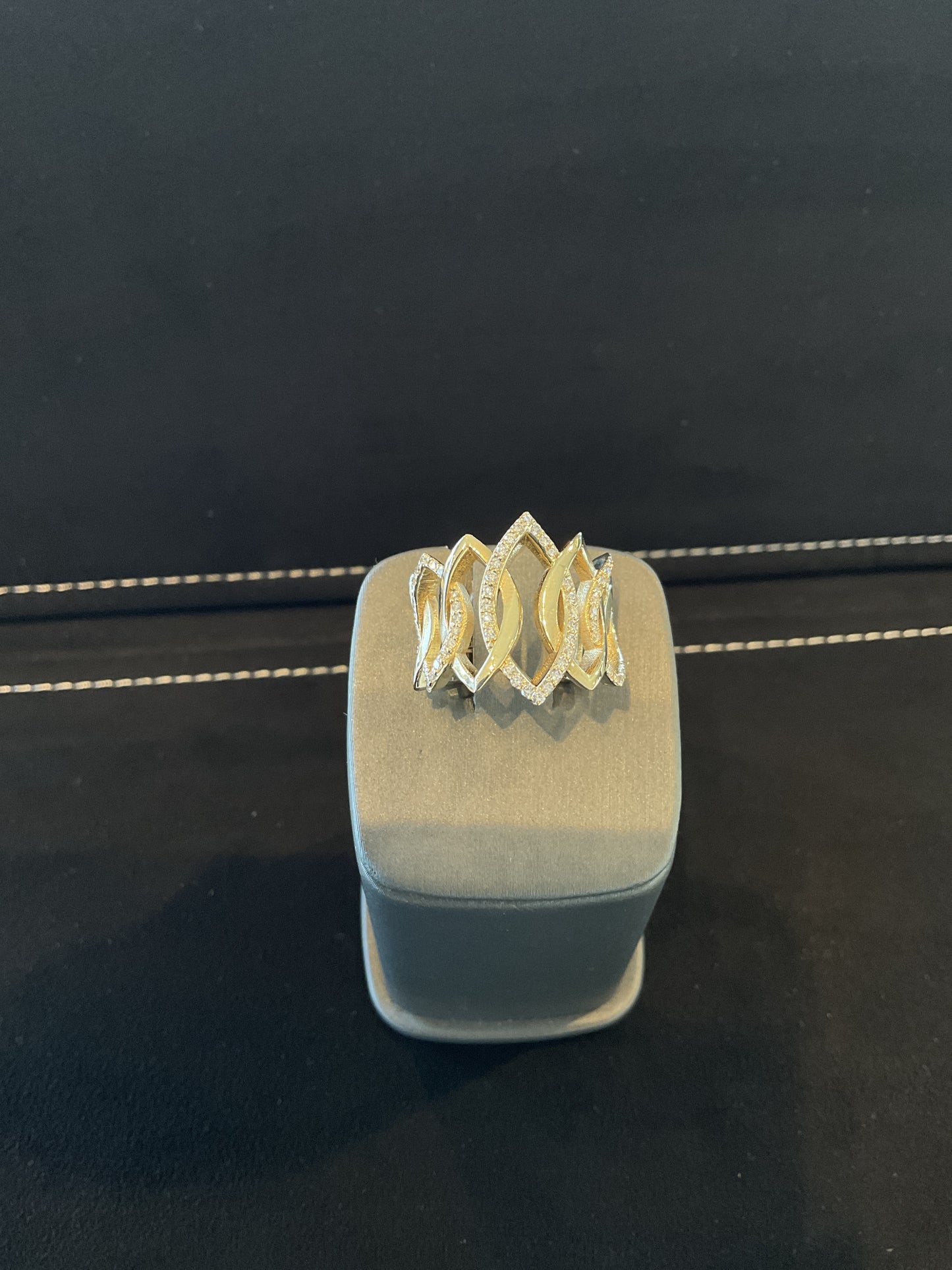 0.45CTW Round Brilliant Cut Diamond / Polished 14KT Yellow Gold Marquis Style Fashion Ring
