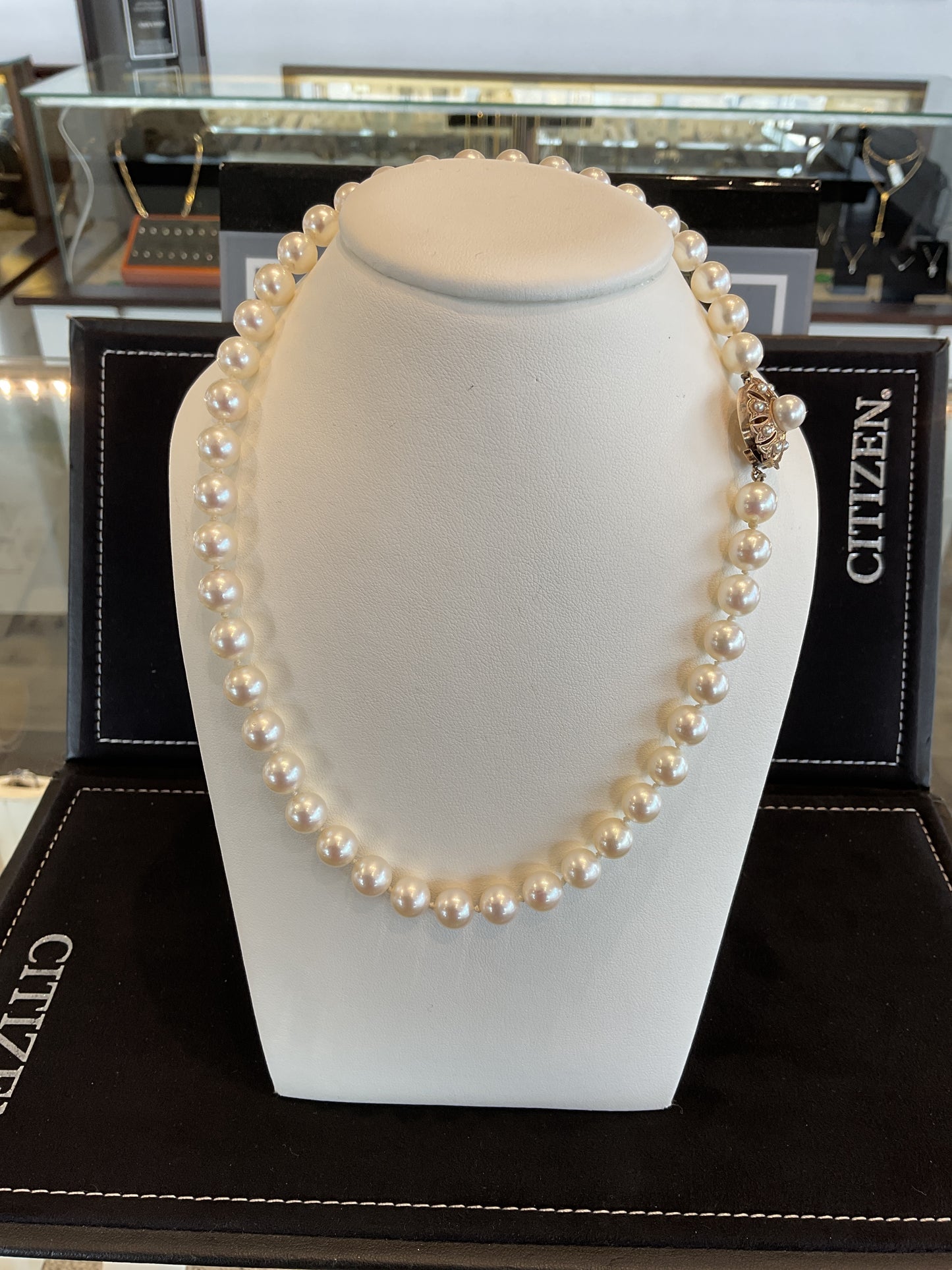 Cultured Pearl Strand Necklace with 14KT Yellow Gold Pearl Catch
