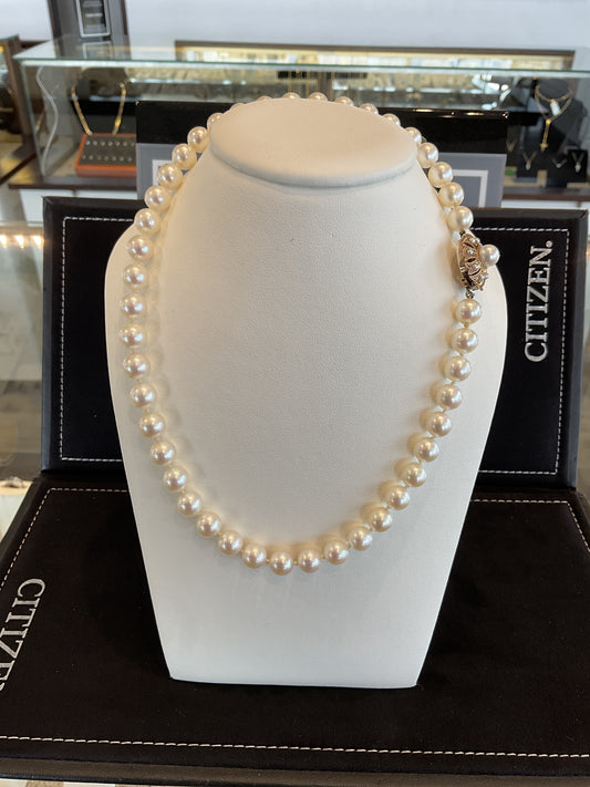 Cultured Pearl Strand Necklace with 14KT Yellow Gold Pearl Catch